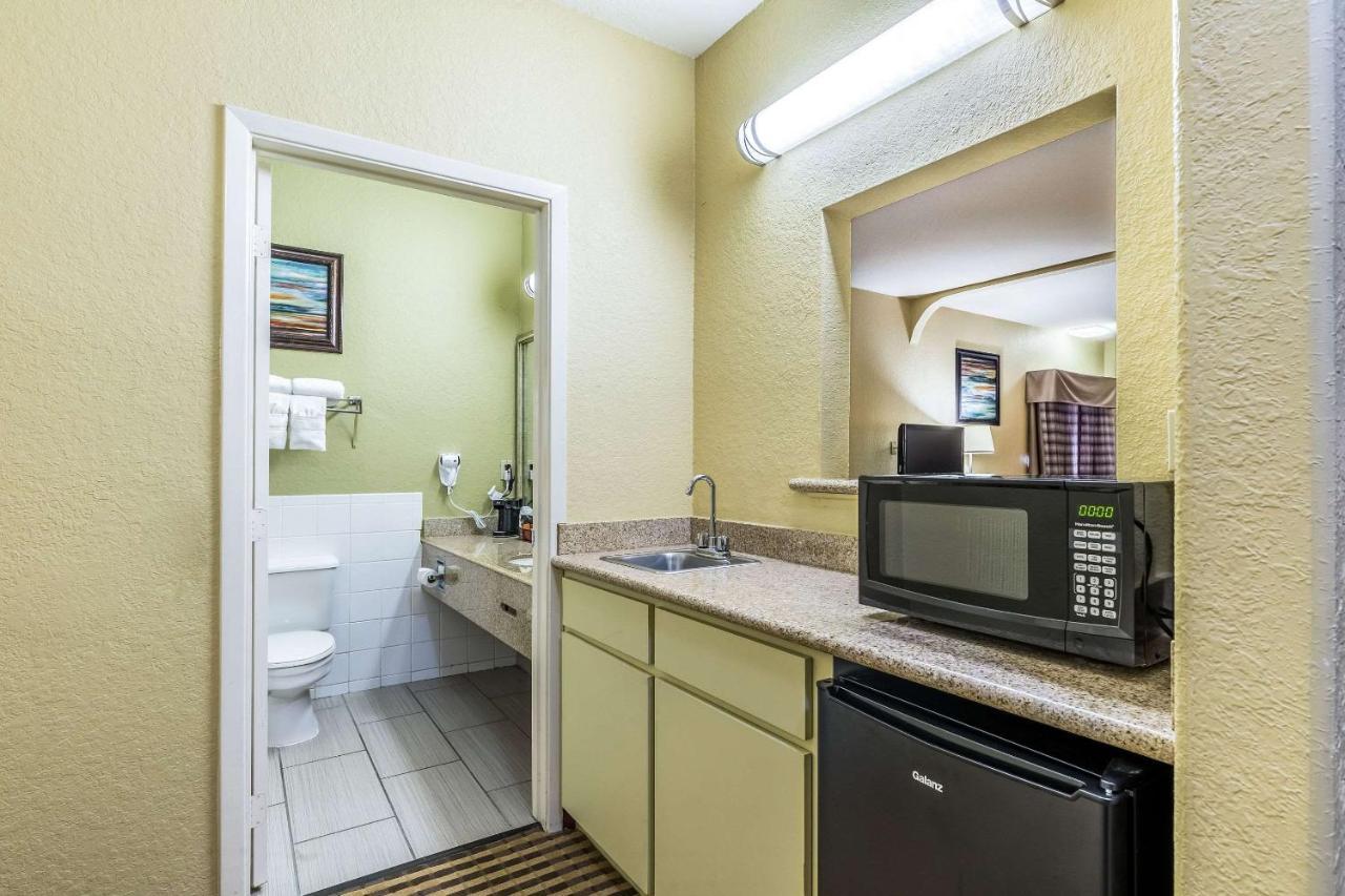 Quality North Houston - Spring 3*